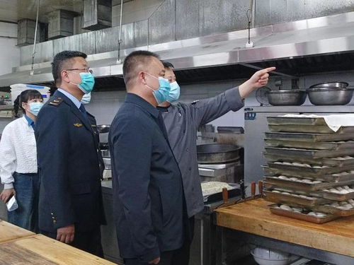 盧劍平帶隊開展“五一”期間市場監管領域安全檢查，筑牢食品藥品與特種設備安全防線